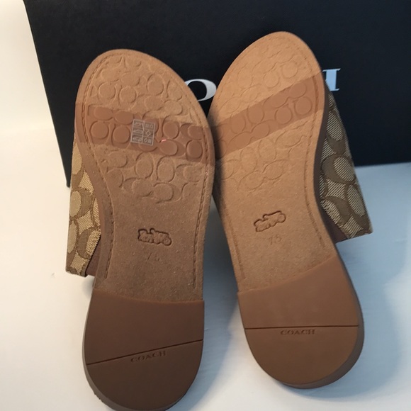 Hazel Sandal In Signature Jacquard - Picture 4 of 8